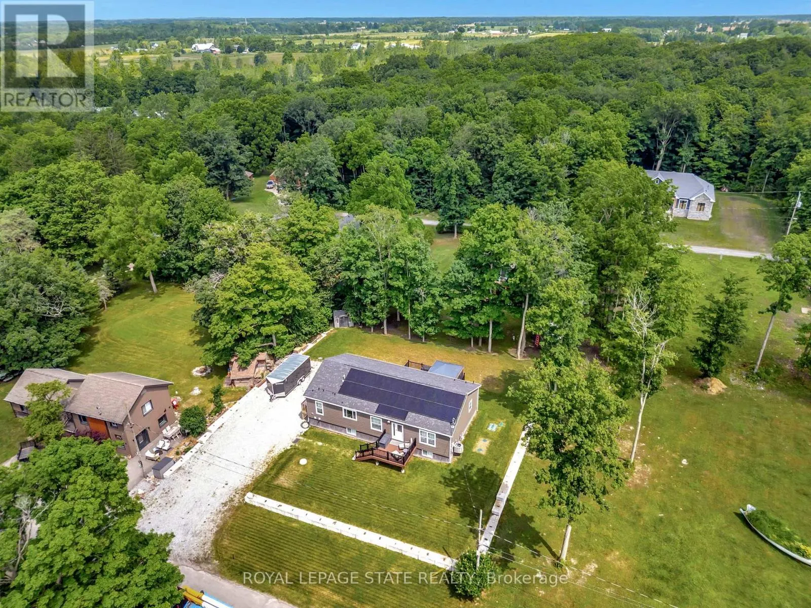 4881 MAPLEVIEW CRESCENT