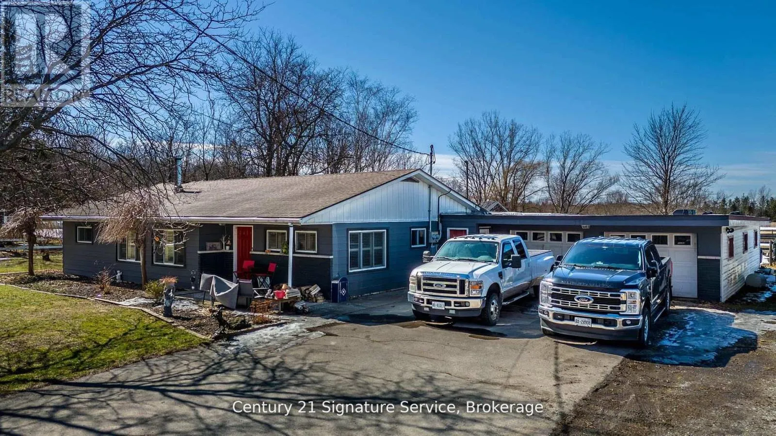 752 EMPIRE ROAD