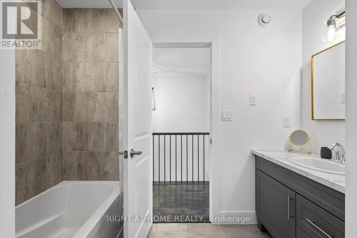 206 YELLOW BIRCH CRESCENT