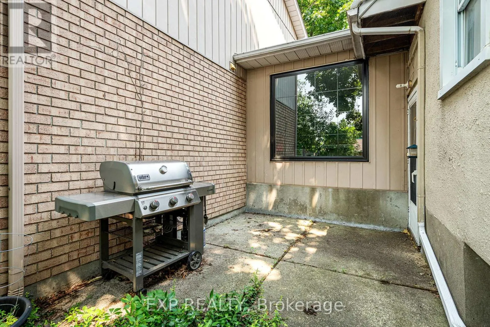 421 GREENWOOD AVENUE