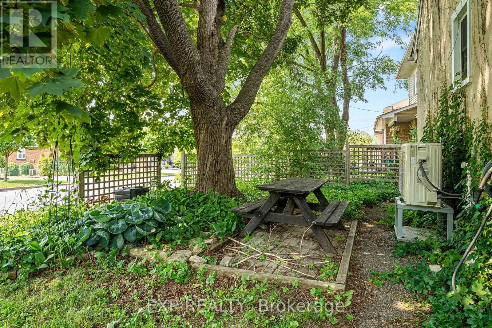 421 GREENWOOD AVENUE
