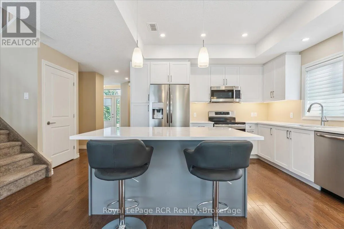 1302 14TH AVENUE E