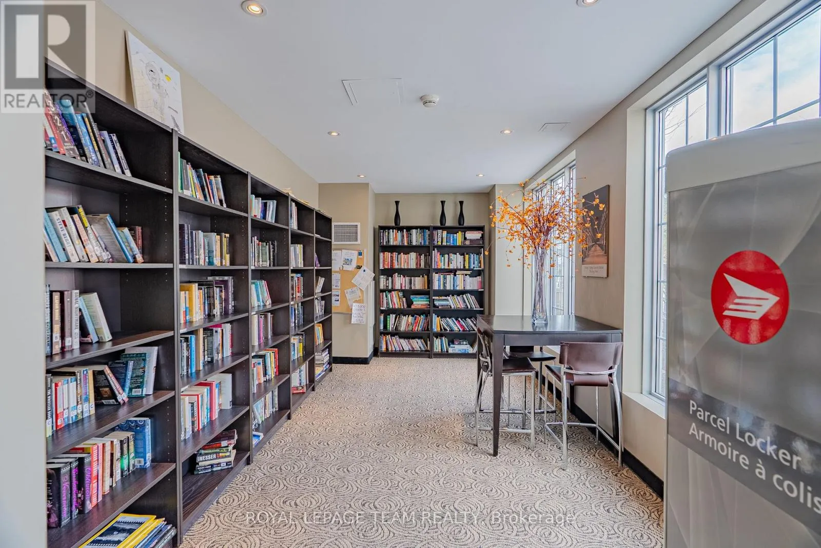 804 - 138 SOMERSET STREET W