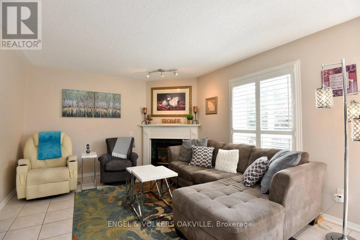 28 WATERWHEEL CRESCENT