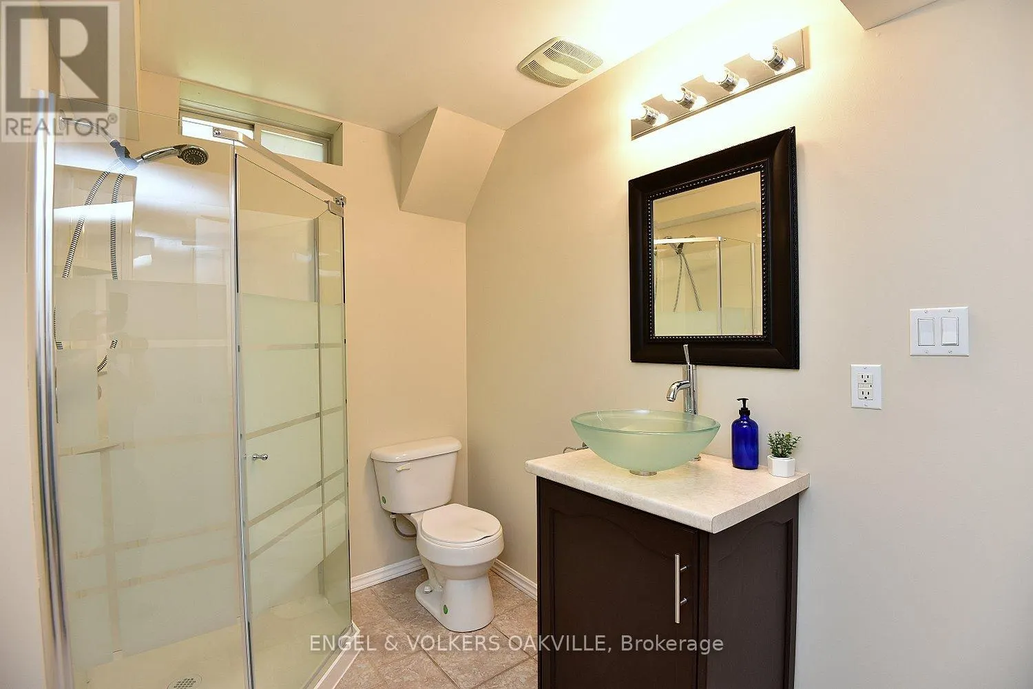 28 WATERWHEEL CRESCENT