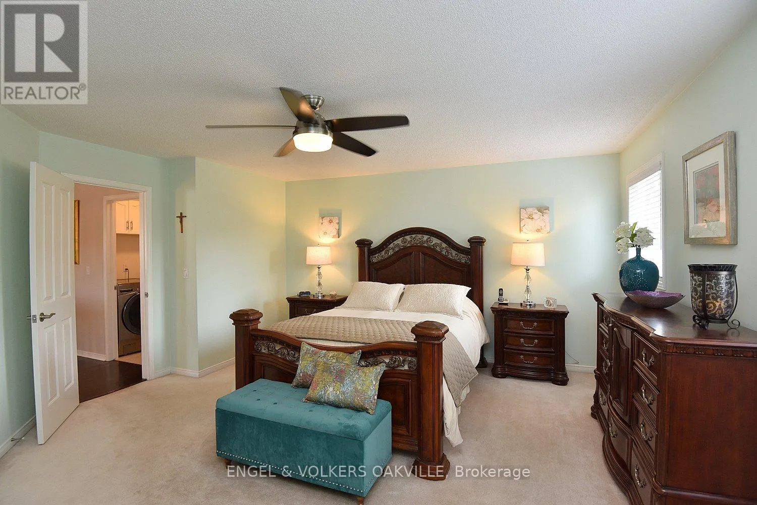 28 WATERWHEEL CRESCENT