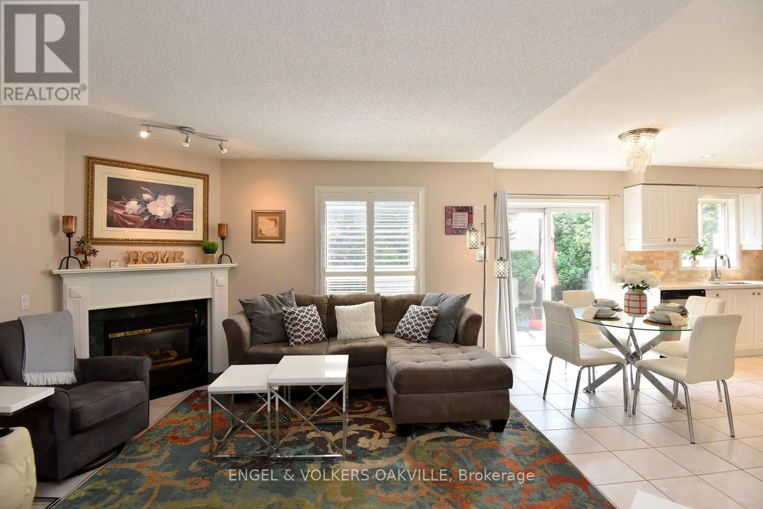 28 WATERWHEEL CRESCENT
