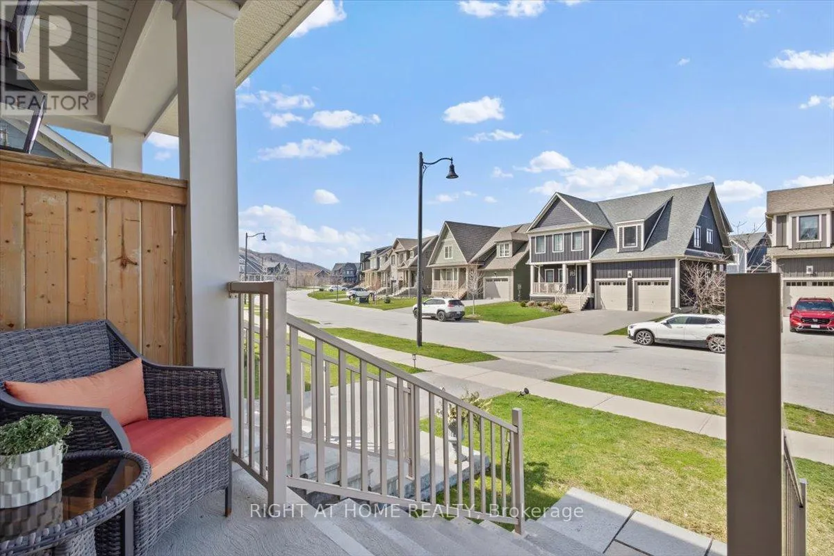 206 YELLOW BIRCH CRESCENT