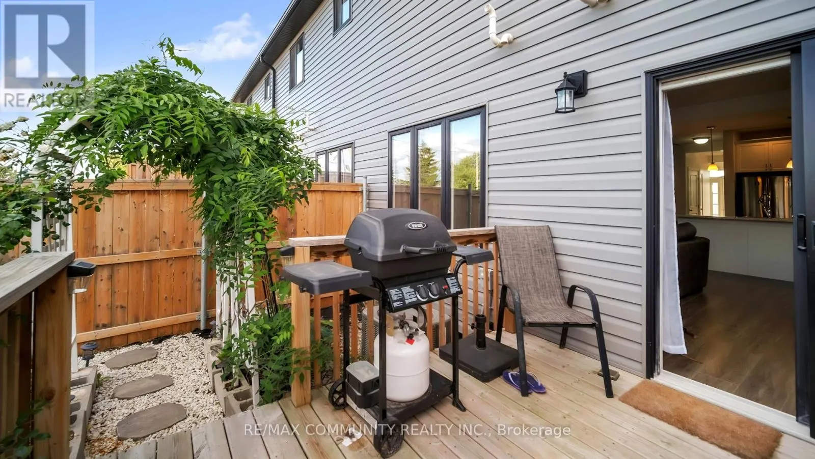 5 PRIMROSE CRESCENT