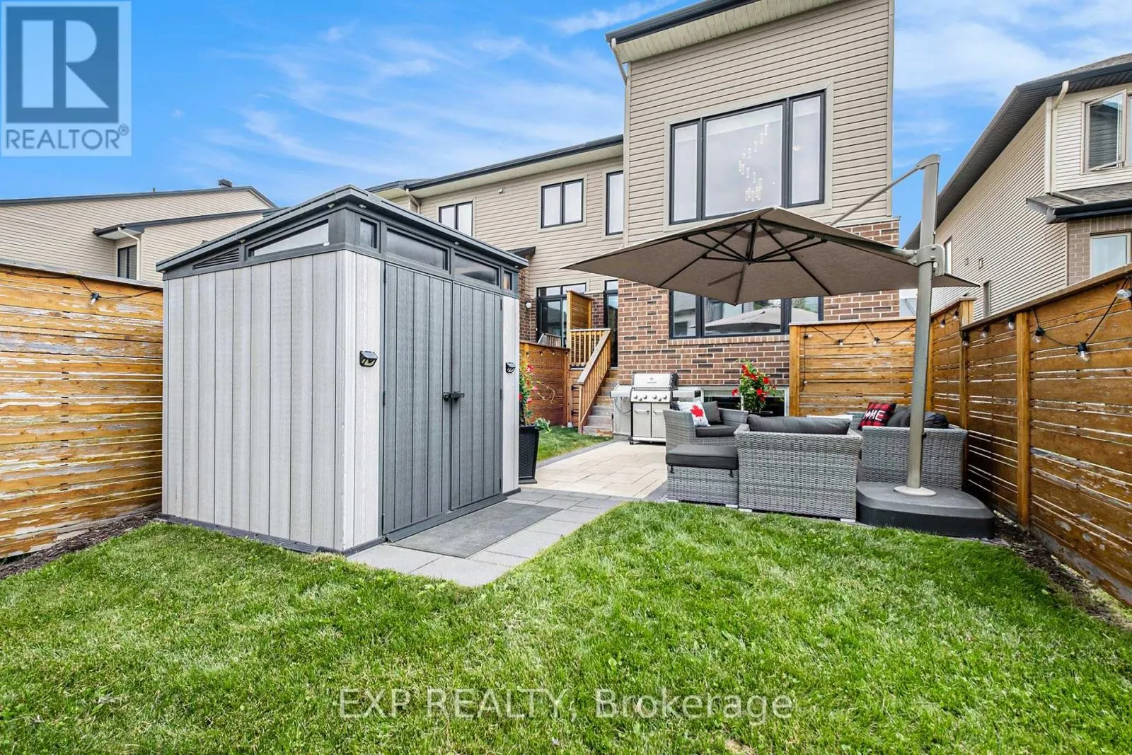 511 EARNSCLIFFE GROVE