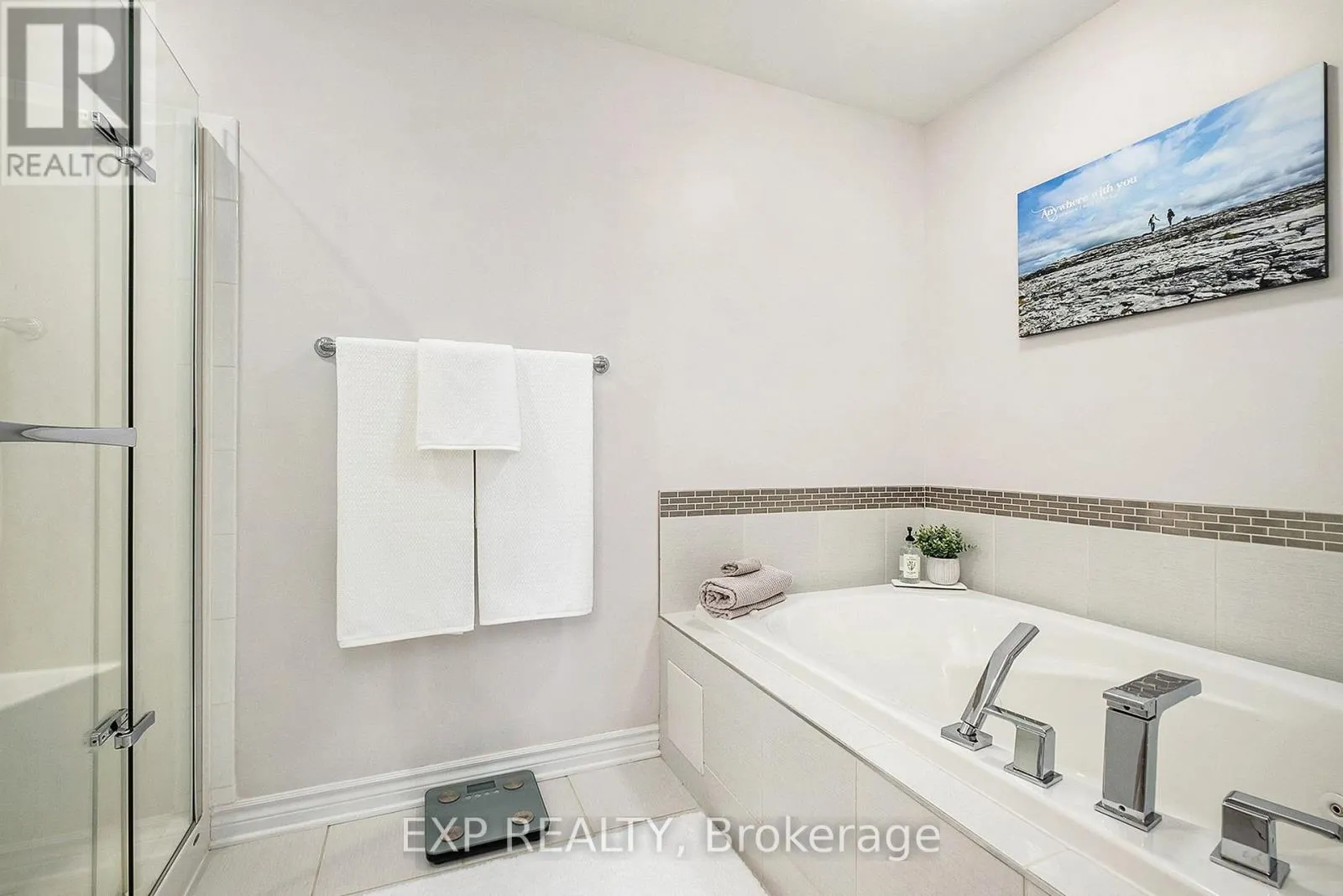 511 EARNSCLIFFE GROVE
