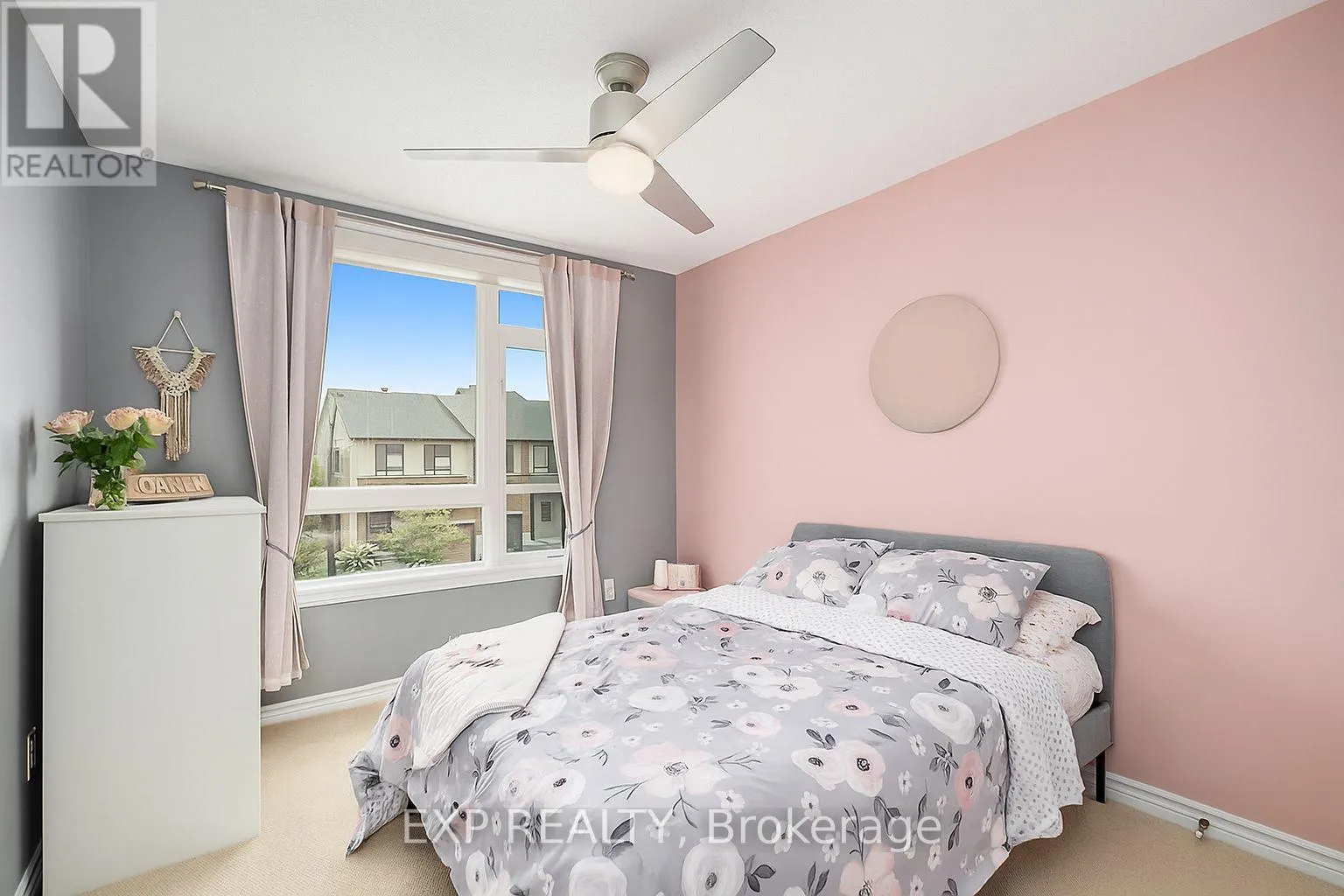 511 EARNSCLIFFE GROVE