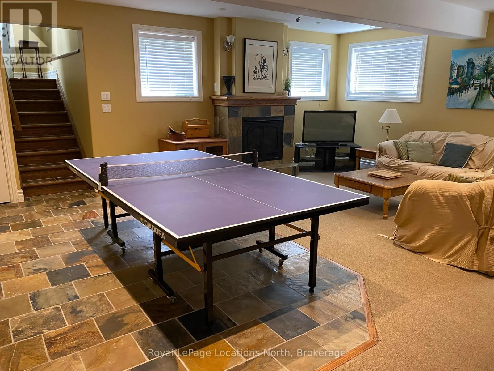 212 SNOWBRIDGE WAY
