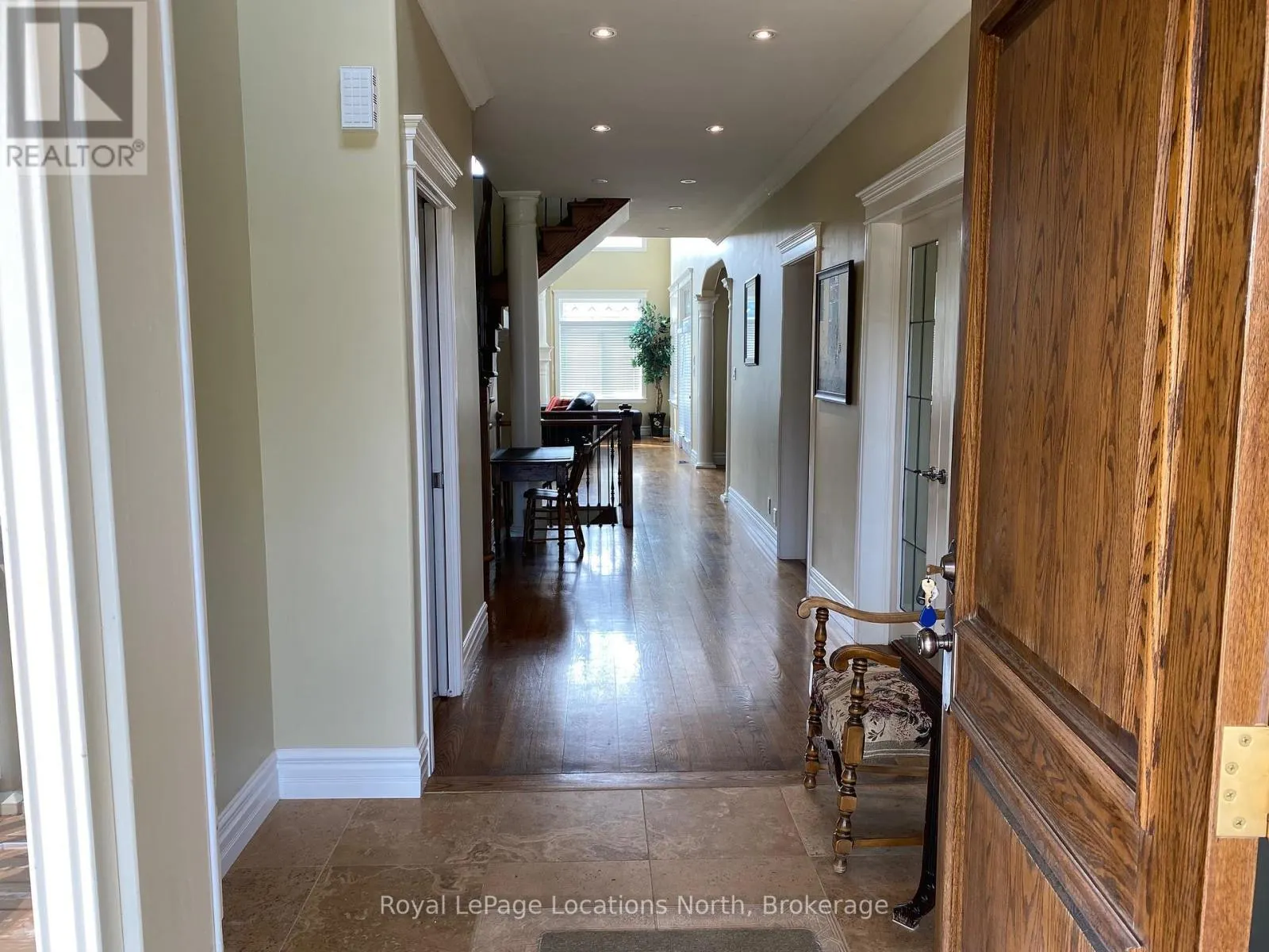 212 SNOWBRIDGE WAY