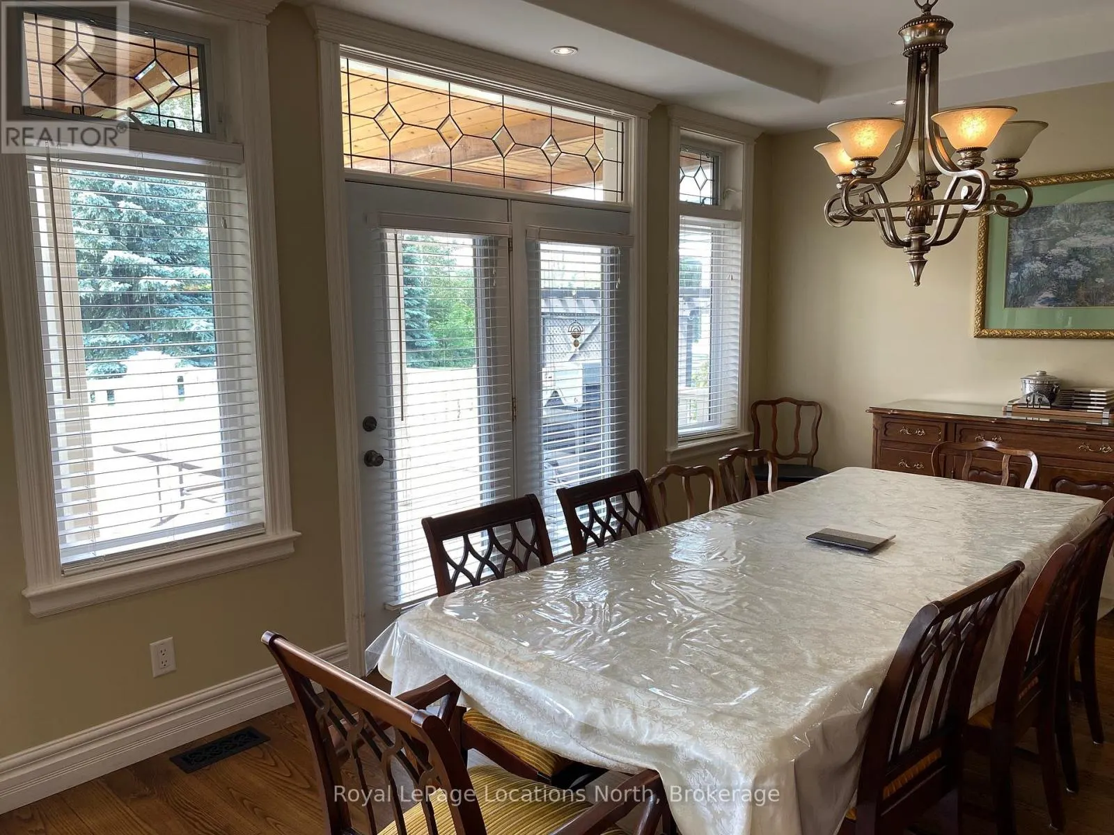 212 SNOWBRIDGE WAY
