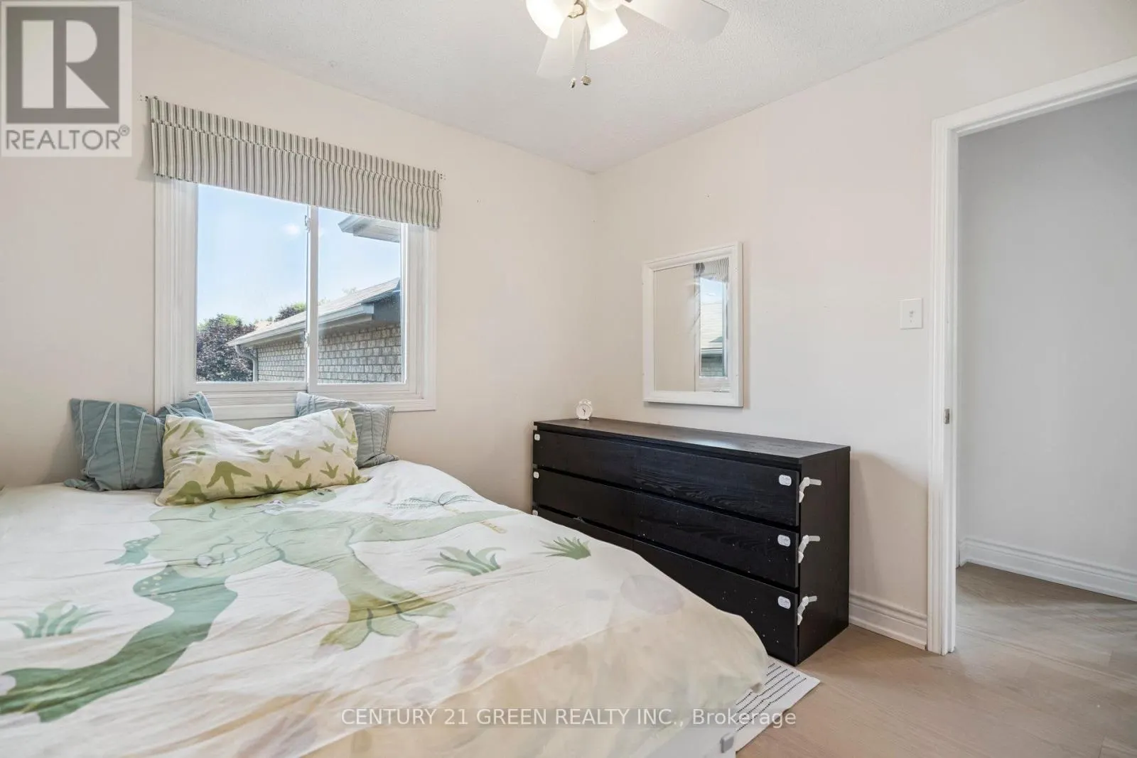 102 NISKA DRIVE