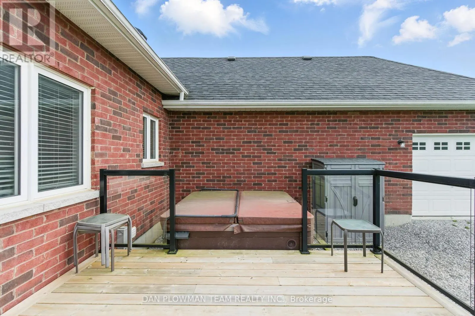 47 SONGBIRD CRESCENT