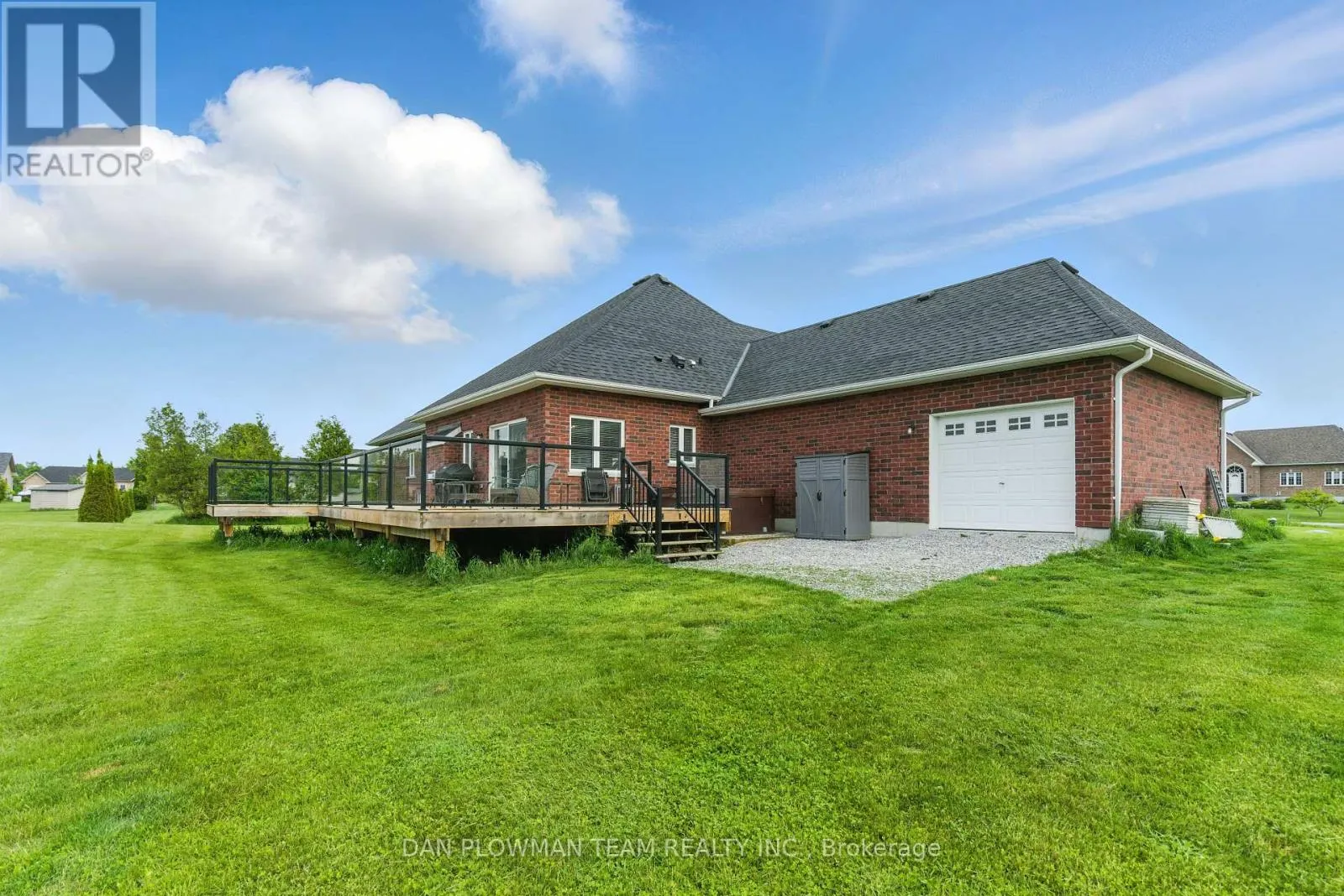 47 SONGBIRD CRESCENT