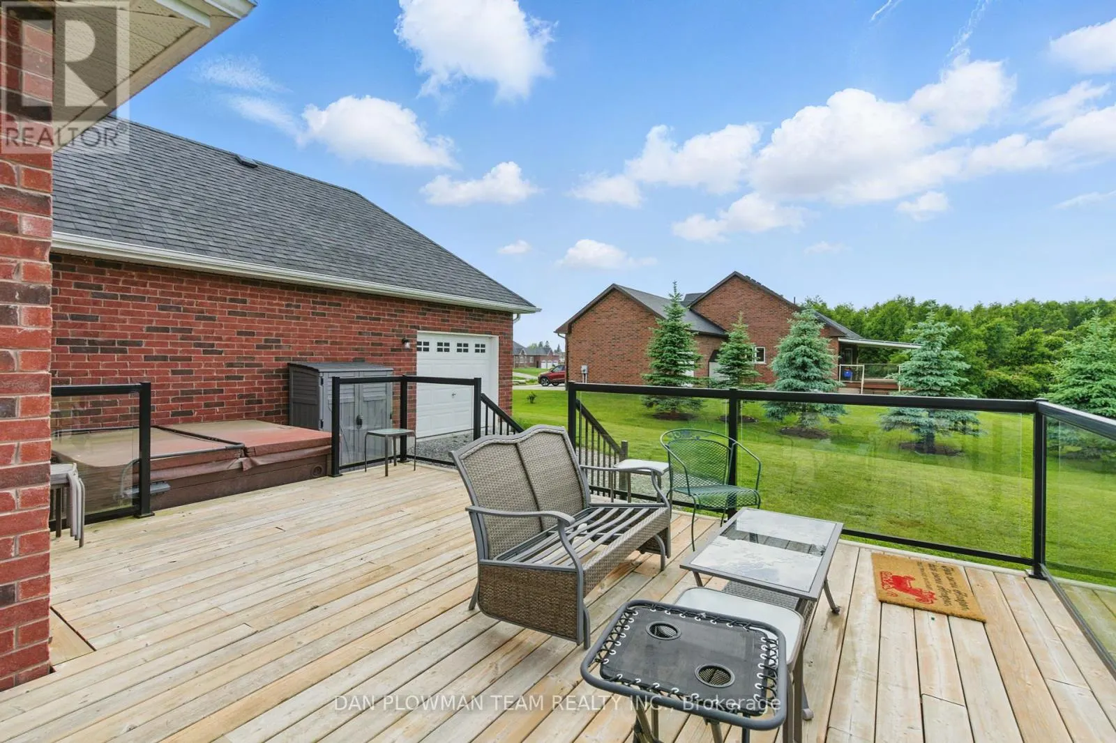 47 SONGBIRD CRESCENT