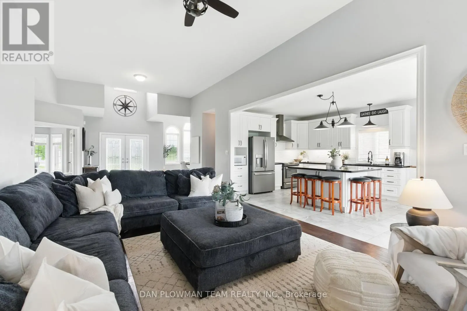 47 SONGBIRD CRESCENT