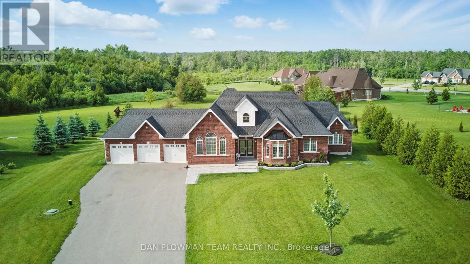 47 SONGBIRD CRESCENT