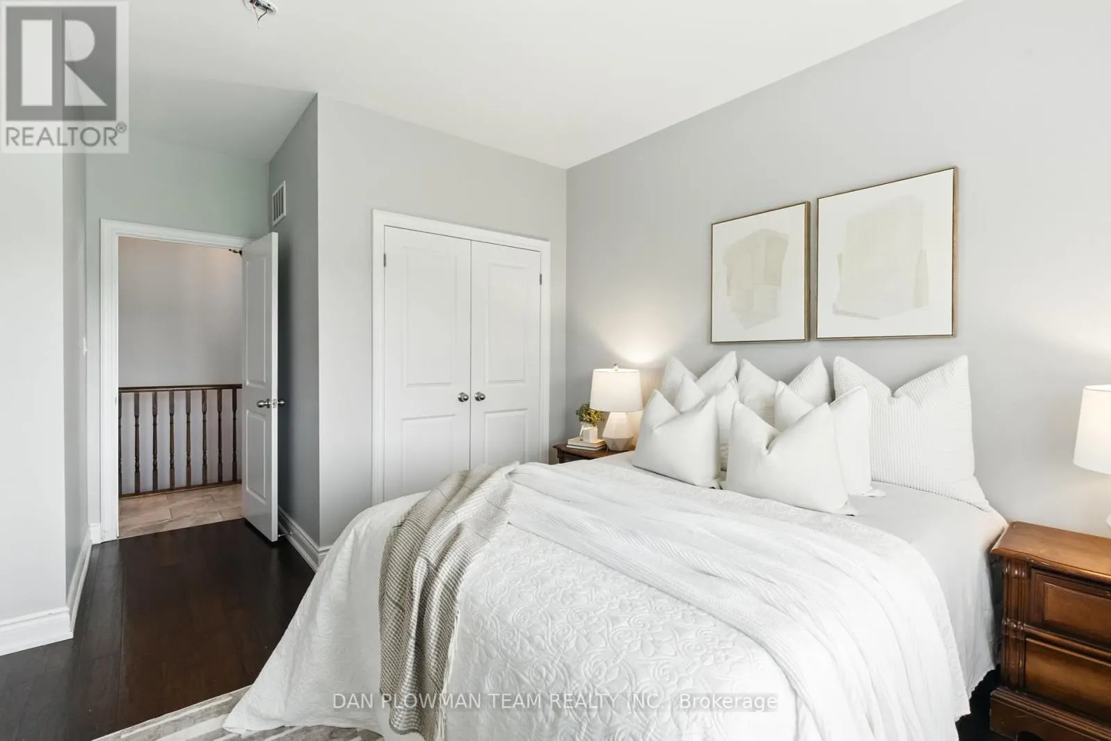 47 SONGBIRD CRESCENT