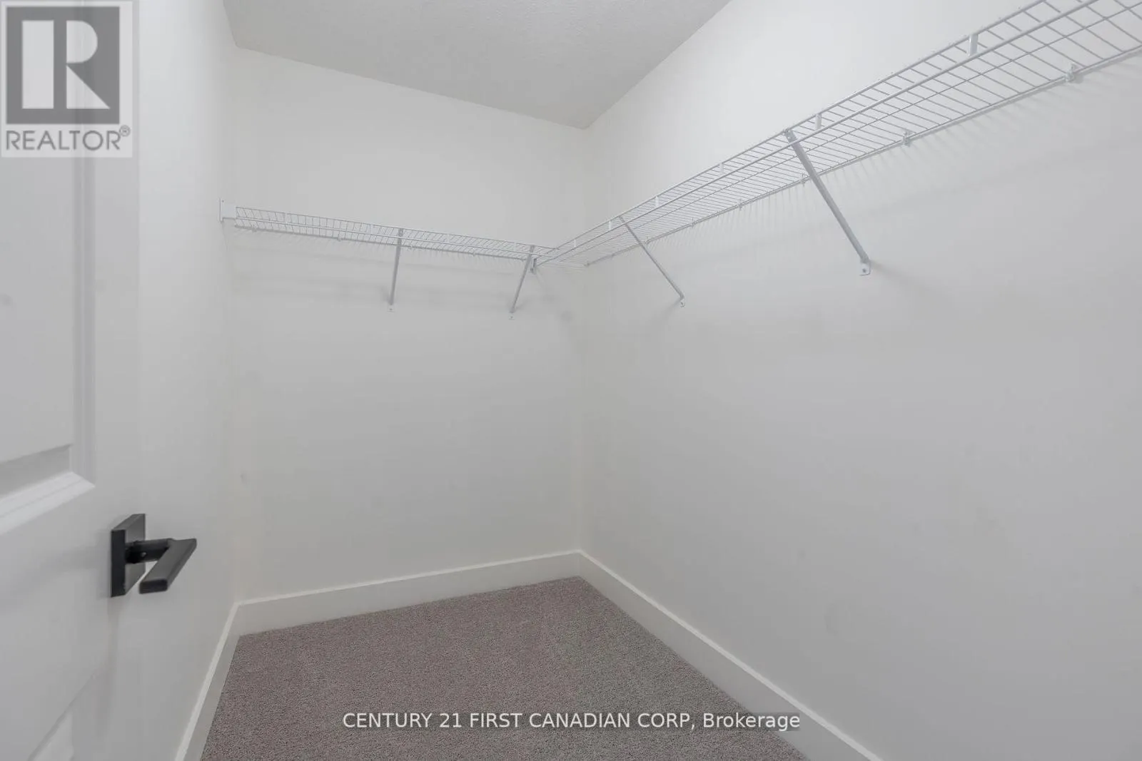 147-47 SCOTTS DRIVE