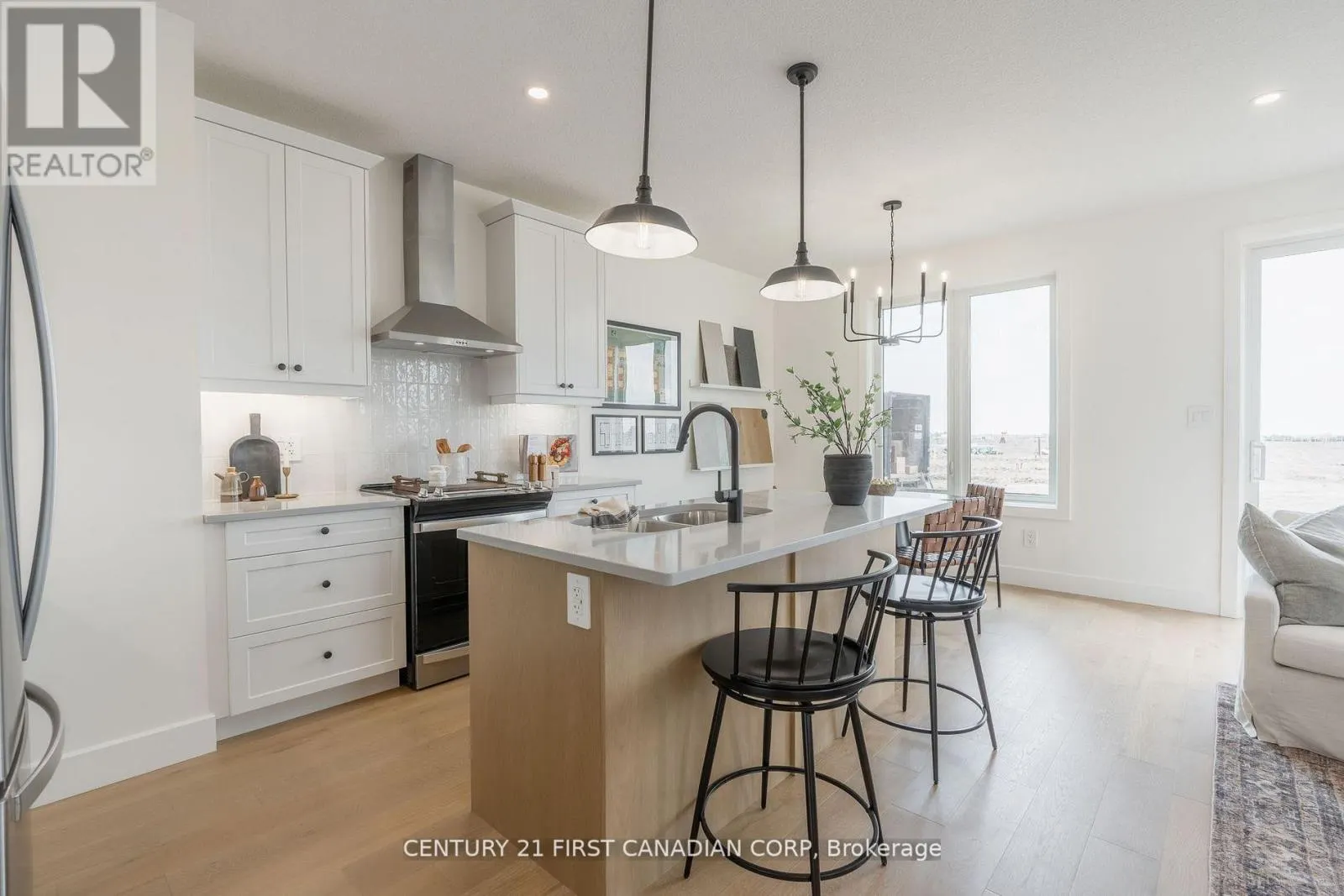 147-47 SCOTTS DRIVE