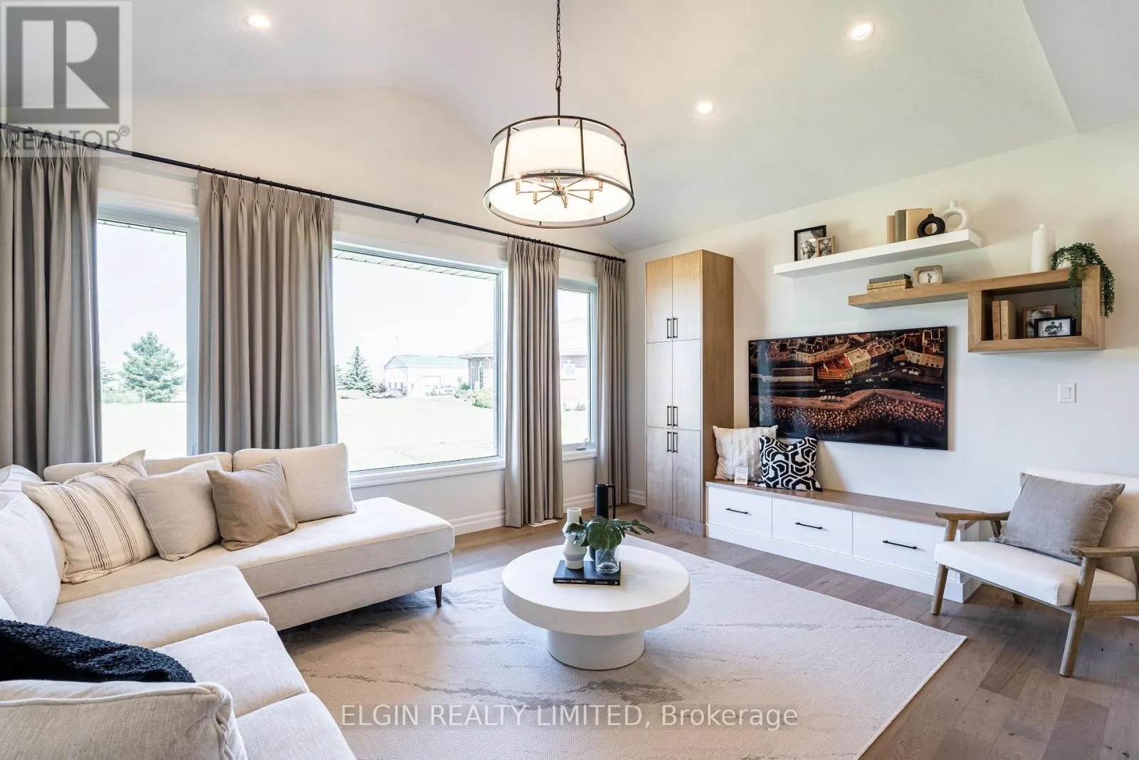 260 RENAISSANCE DRIVE