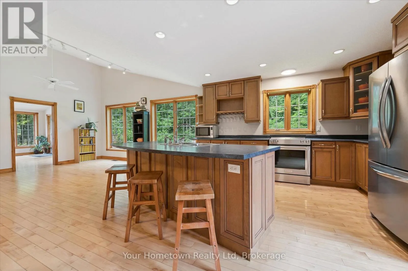 6258 WELLINGTON RD. 26 ROAD