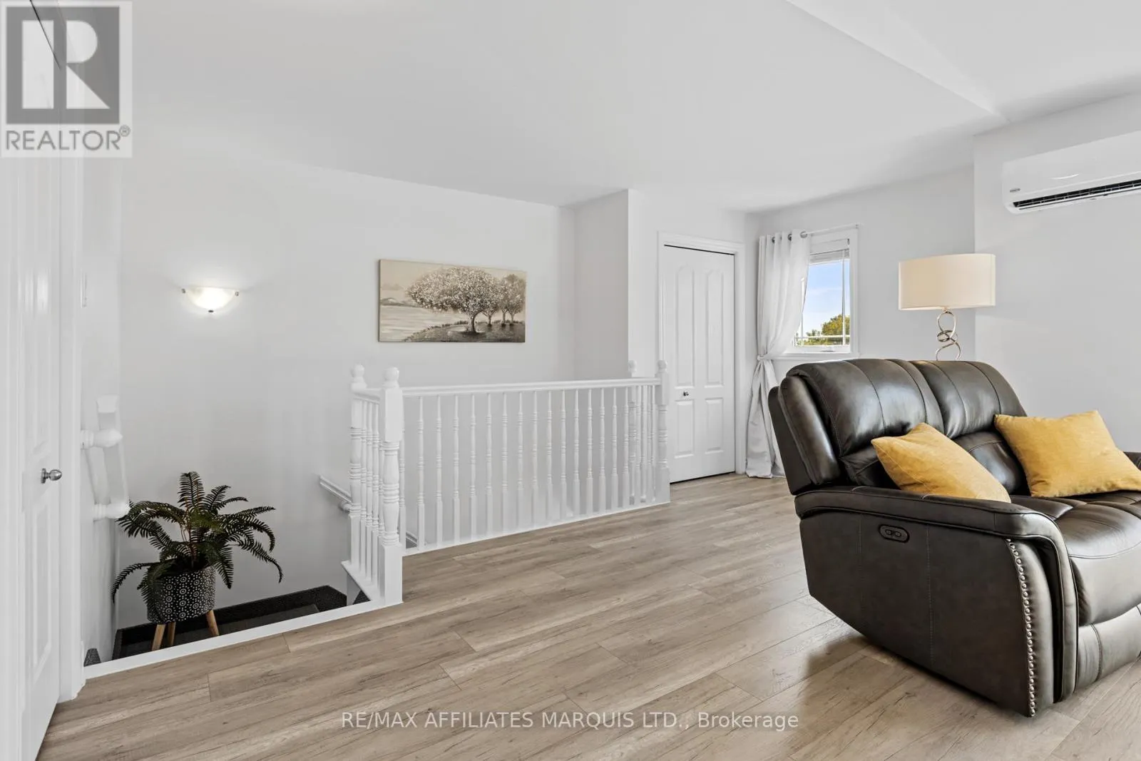 206 - 229 WATER STREET E