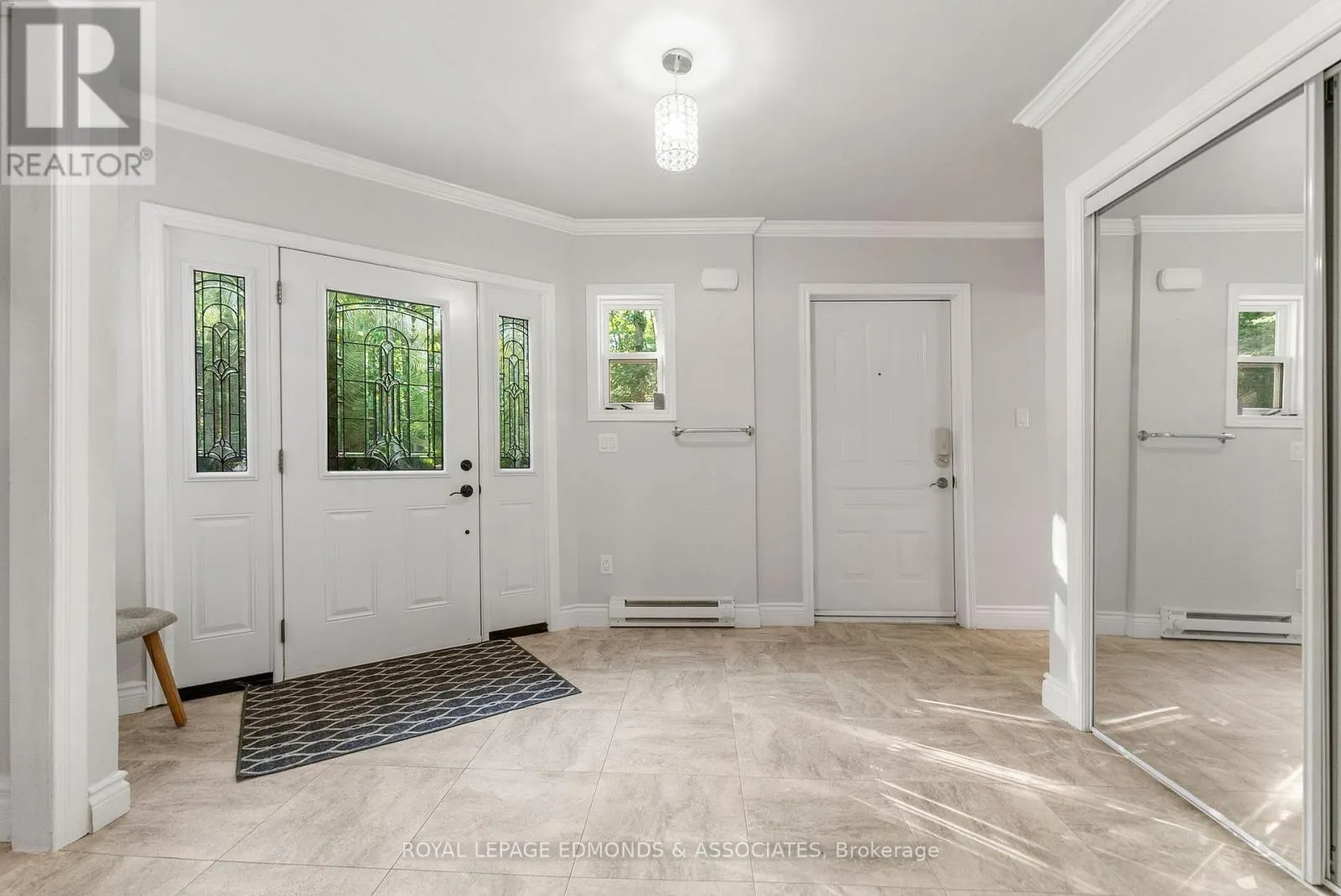 731 FRANCIE LANE