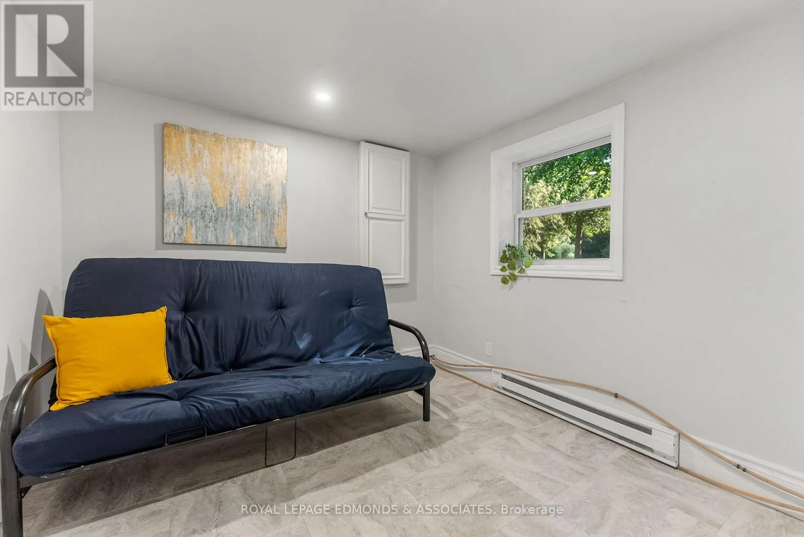 731 FRANCIE LANE