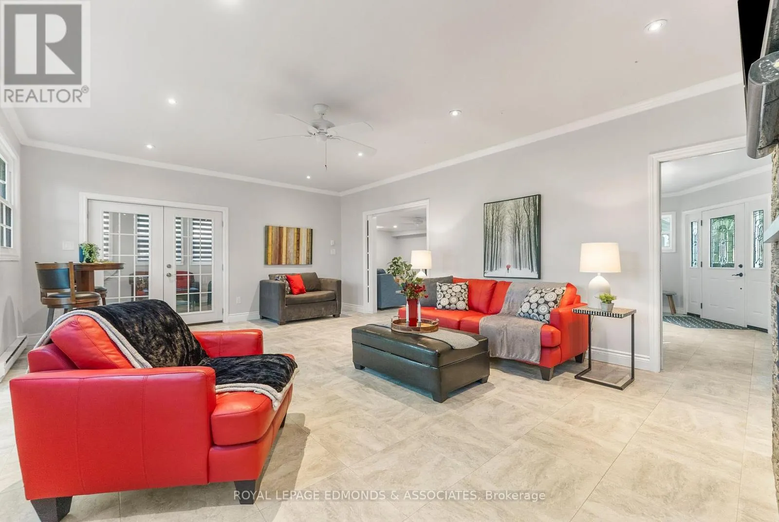 731 FRANCIE LANE