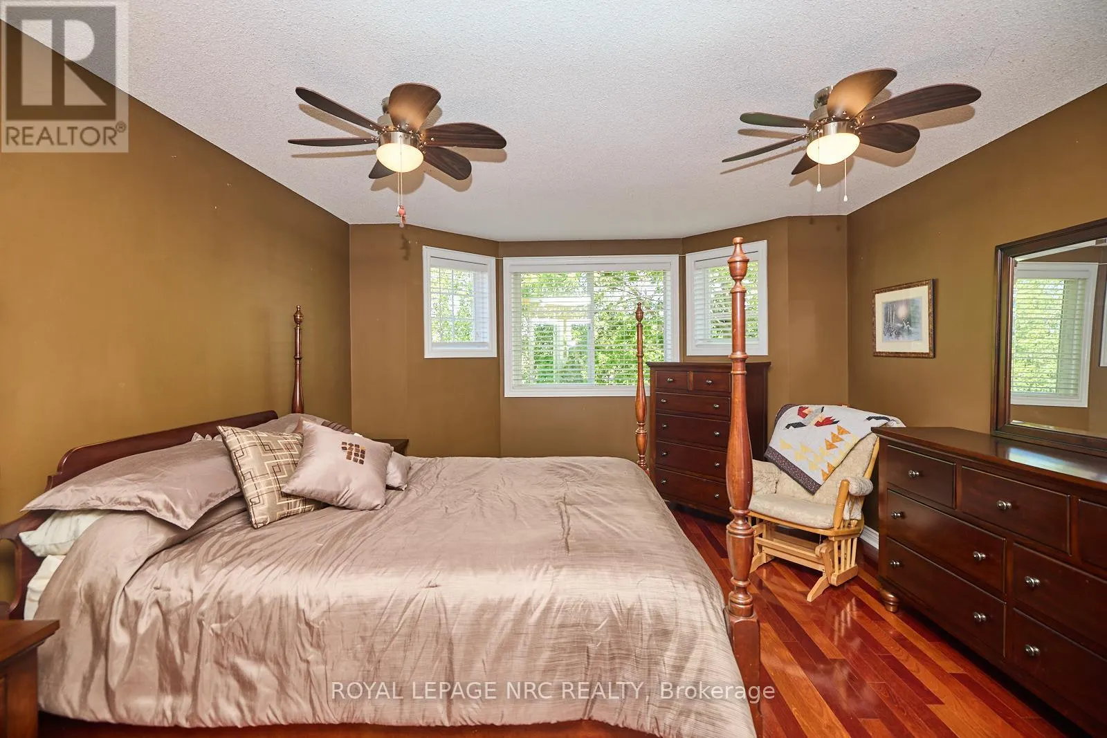 7 SCOTTDALE COURT