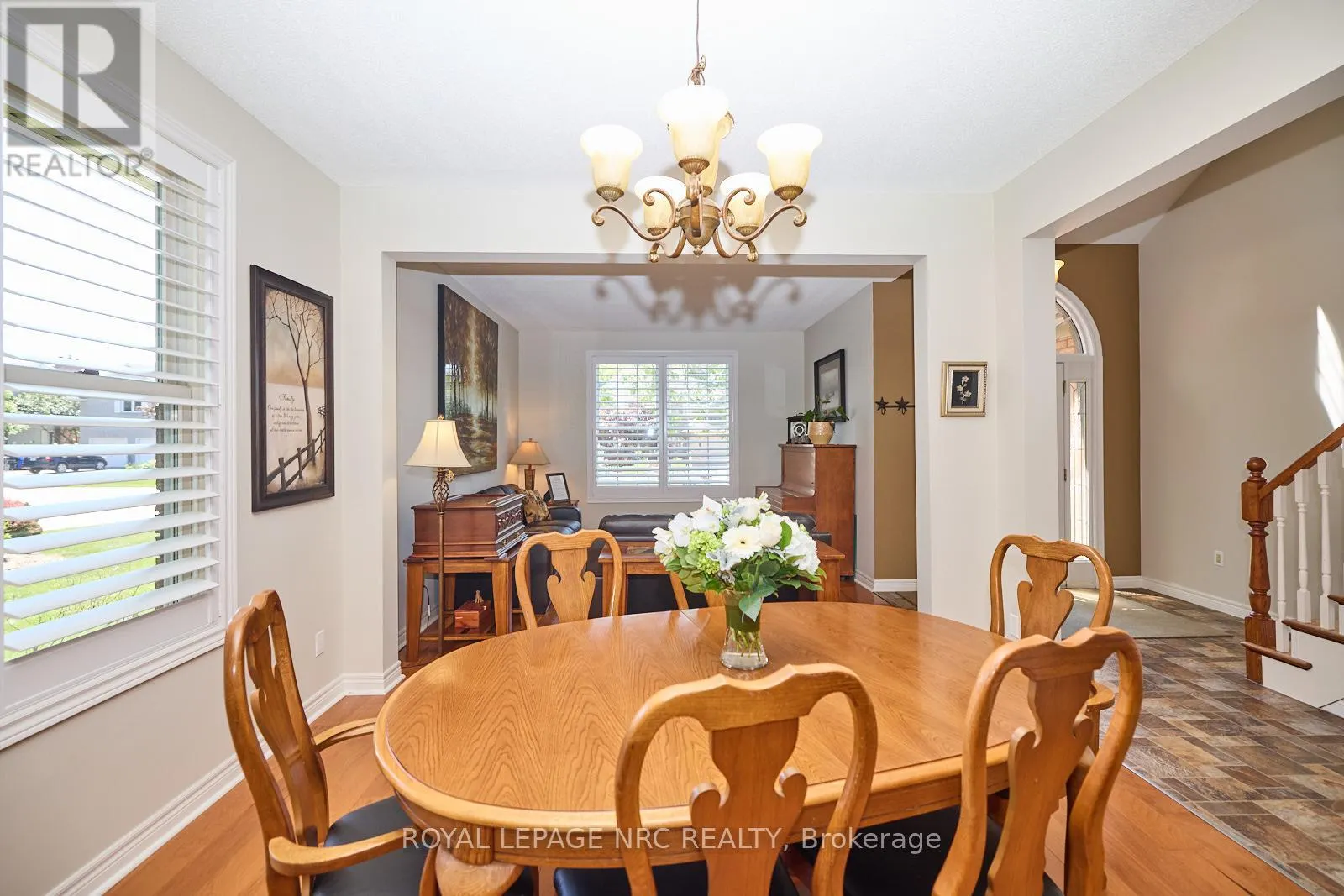 7 SCOTTDALE COURT