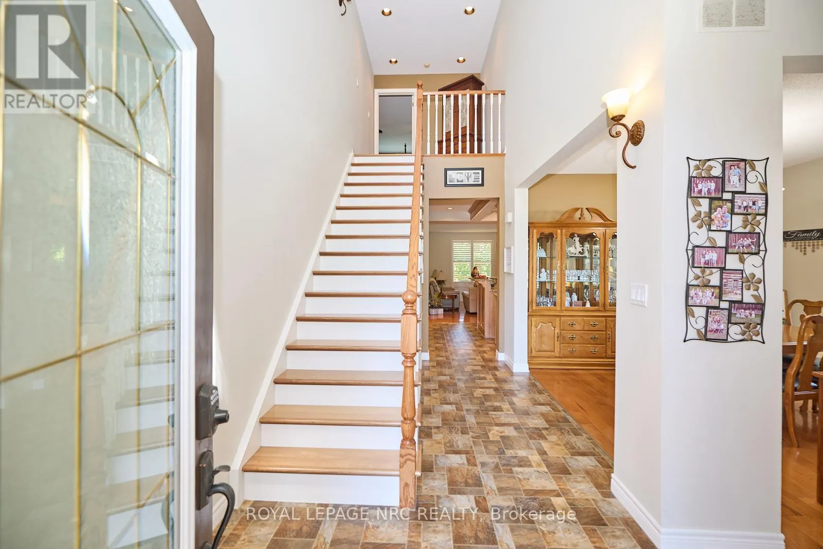 7 SCOTTDALE COURT