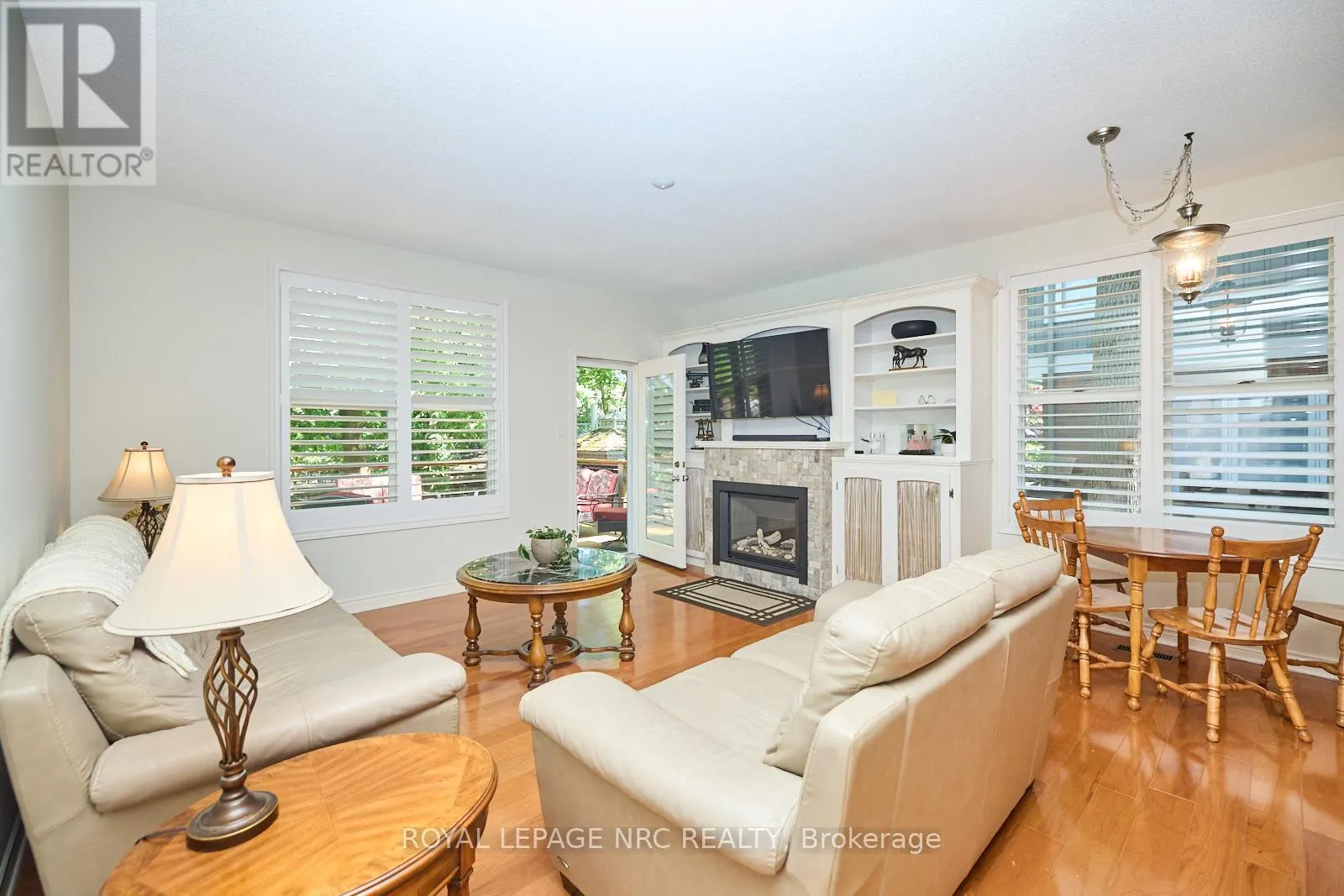 7 SCOTTDALE COURT