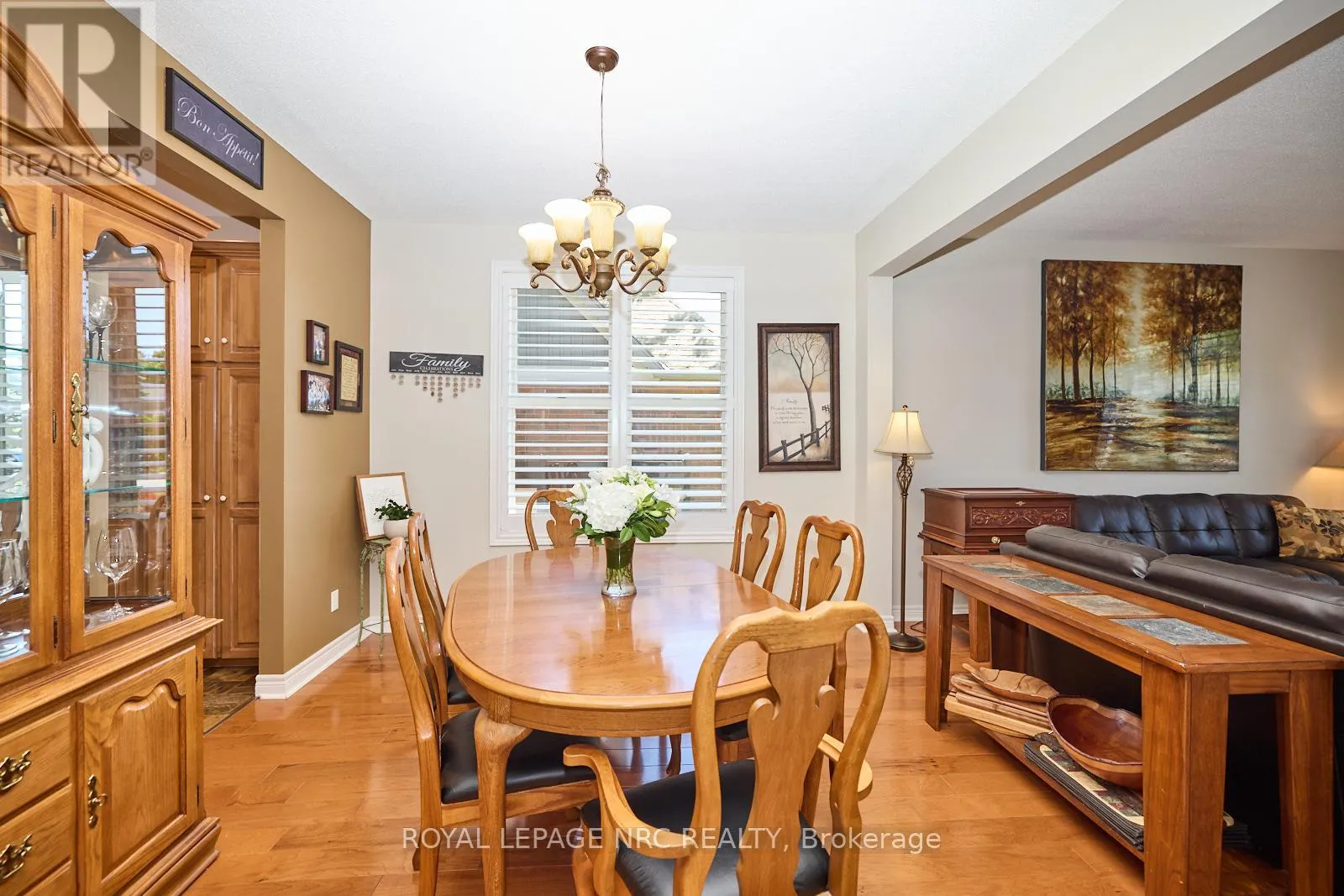 7 SCOTTDALE COURT