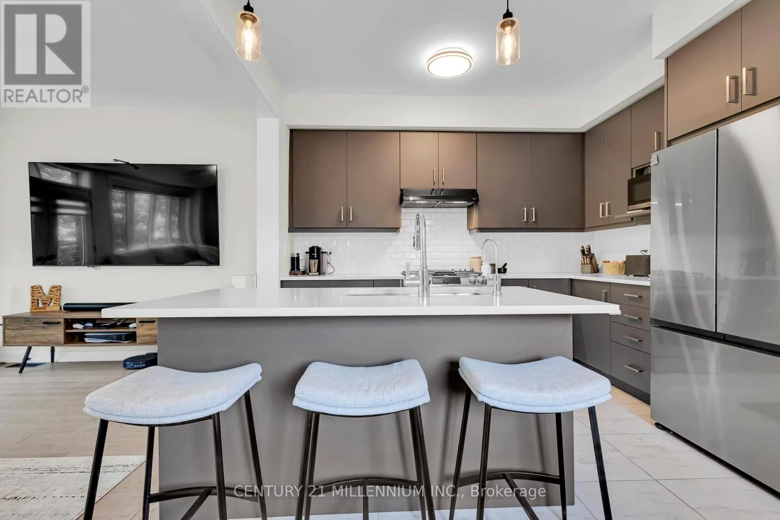 11 SUNDIN DRIVE