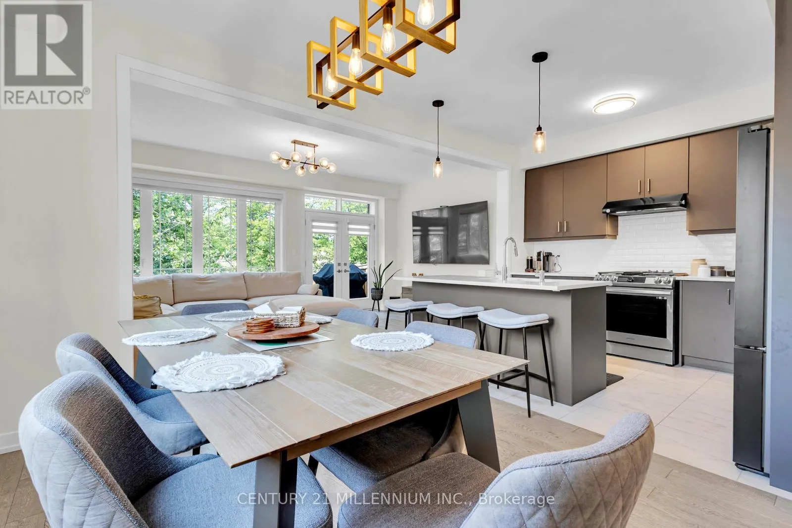 11 SUNDIN DRIVE