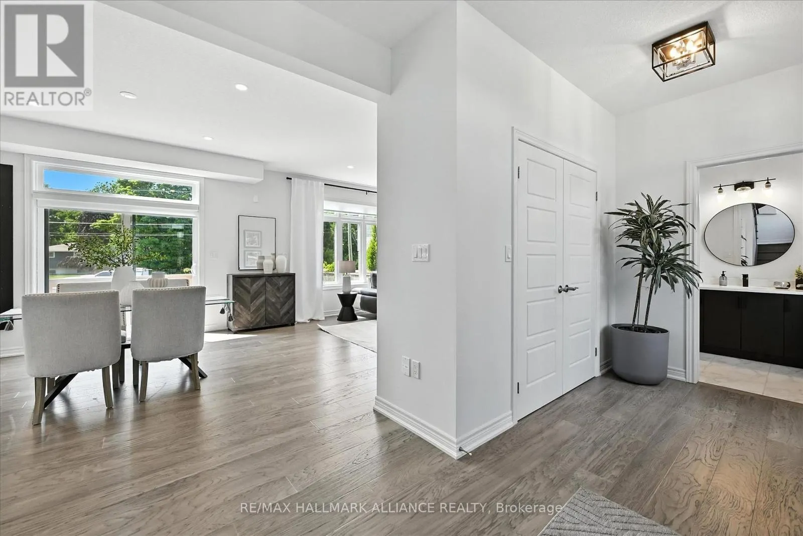 22 - 4297 EAST AVENUE E