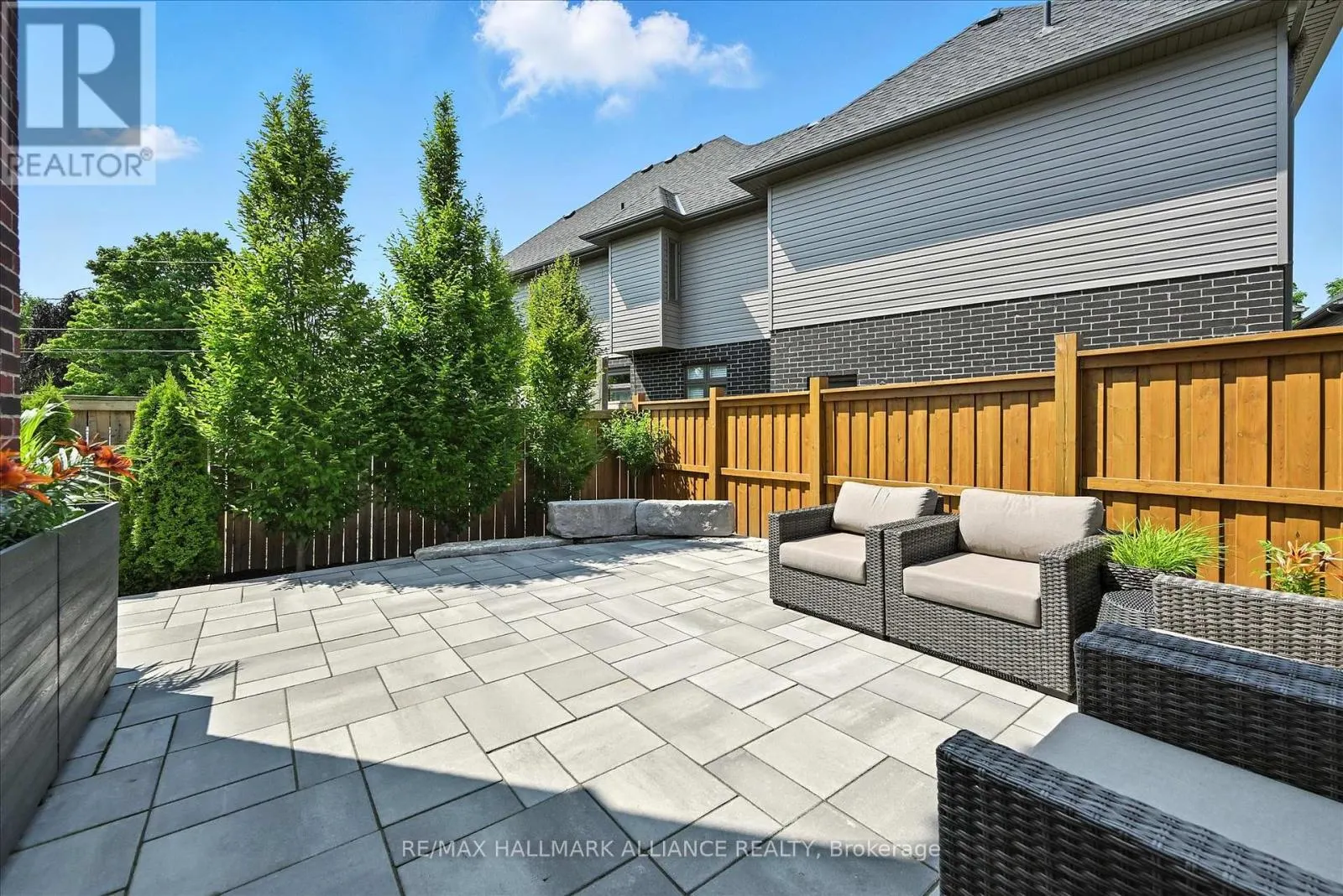 22 - 4297 EAST AVENUE E