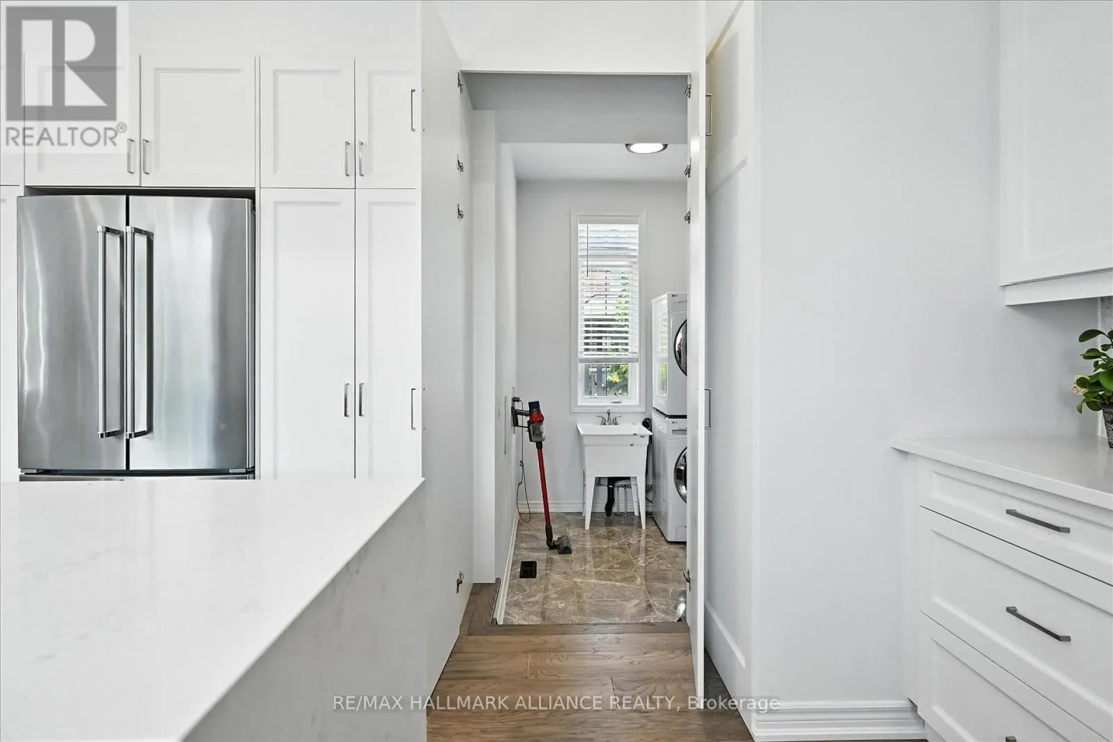 22 - 4297 EAST AVENUE E