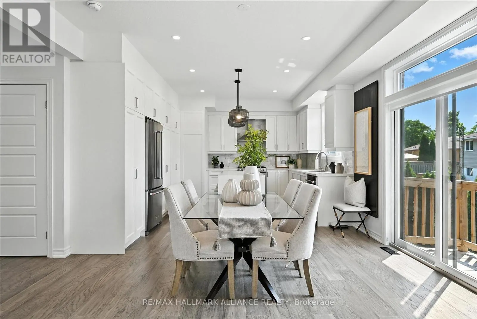 22 - 4297 EAST AVENUE E