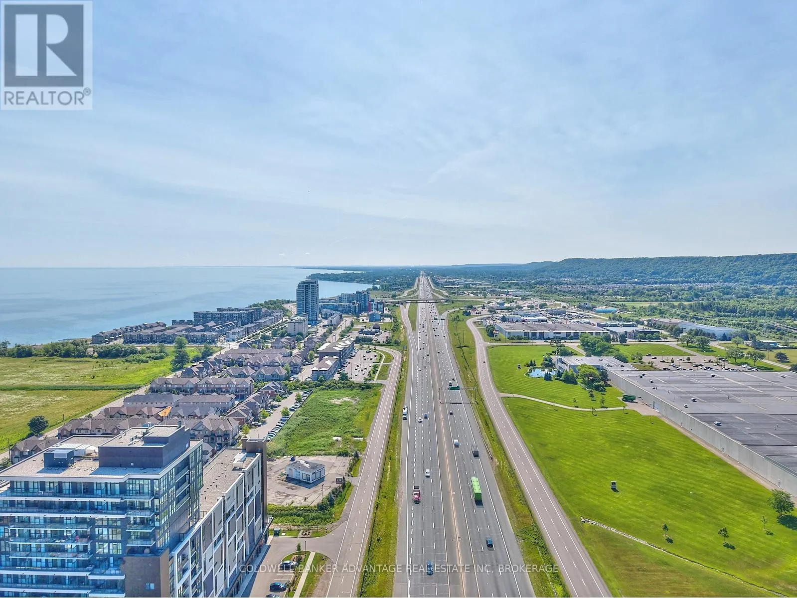 610 - 550 NORTH SERVICE ROAD, #610
