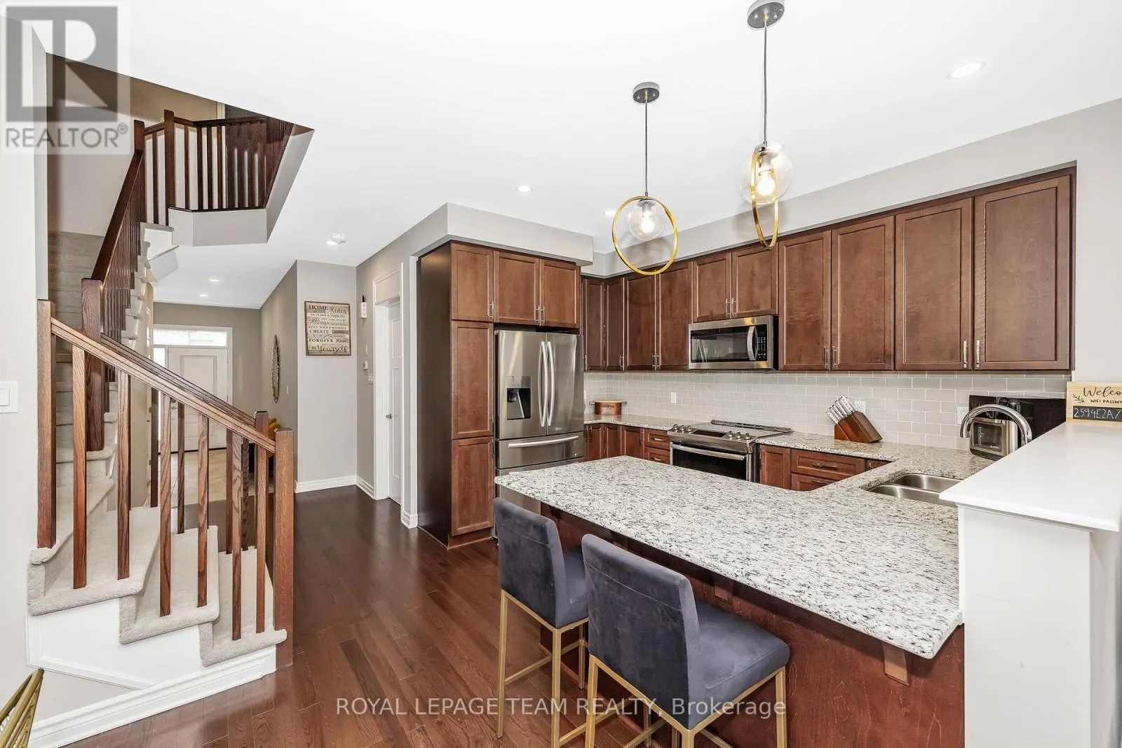 526 EDENWYLDE DRIVE