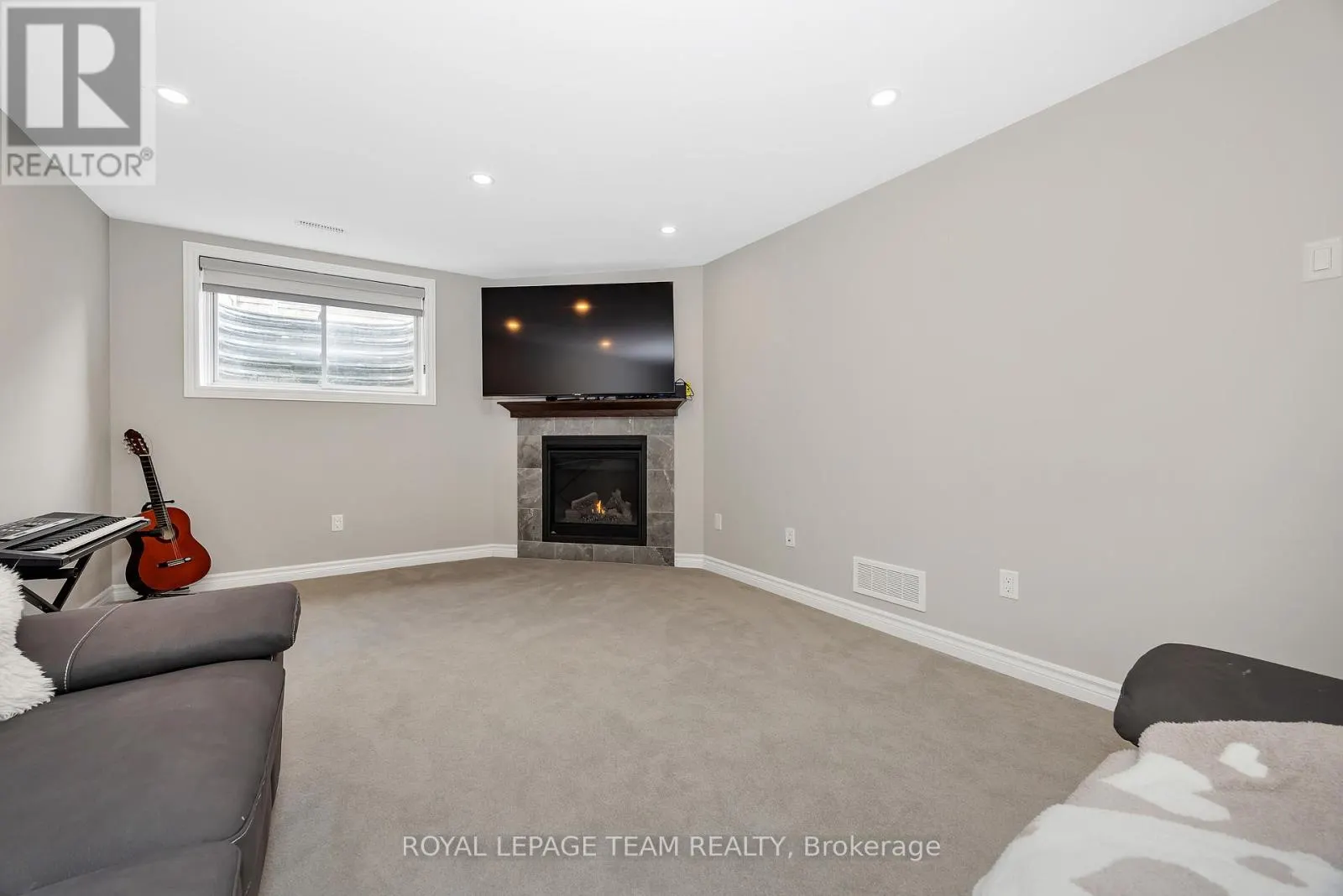 526 EDENWYLDE DRIVE
