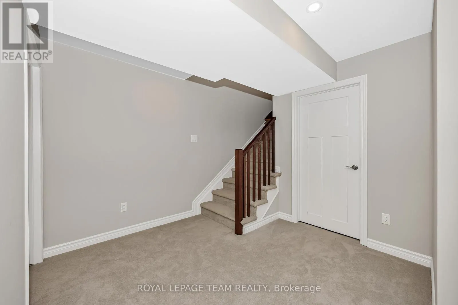 526 EDENWYLDE DRIVE