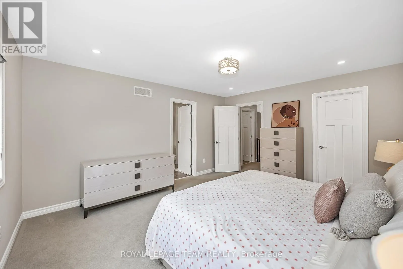 526 EDENWYLDE DRIVE